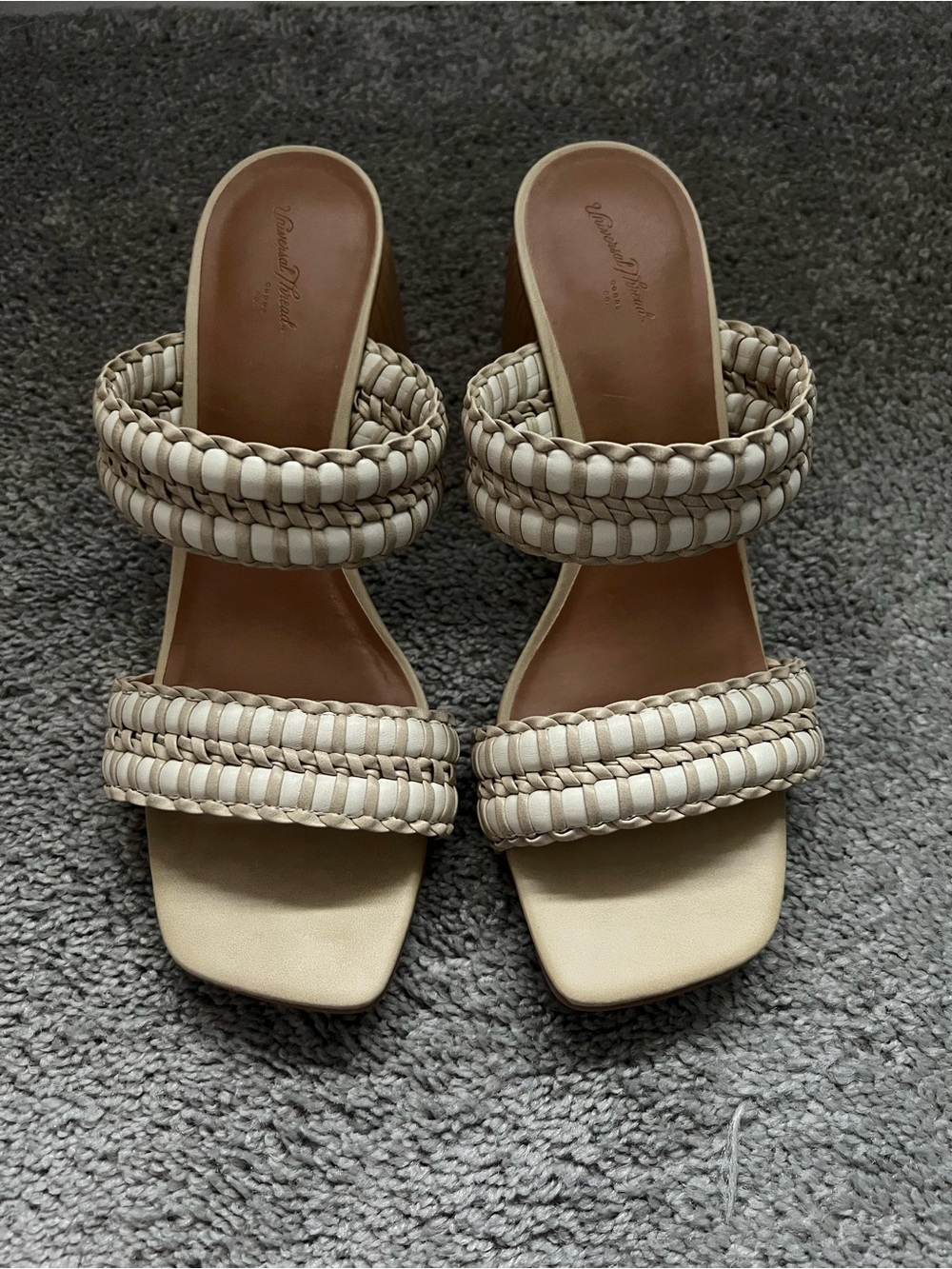 Universal Thread Woven Double Strap Block Heel Sandals | Size 8 | Cream